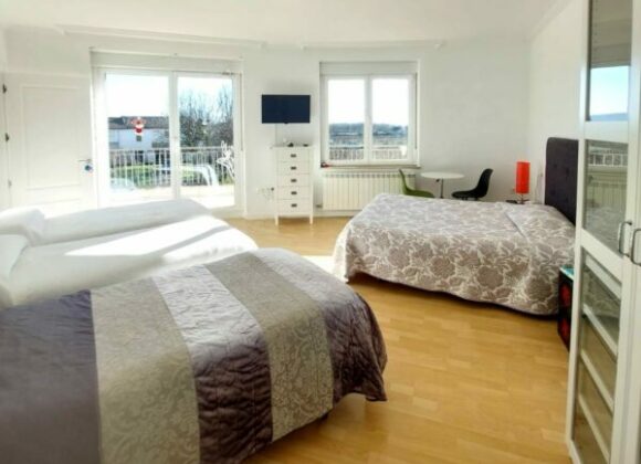 H6 – SUITE CUÁDRUPLE CON TERRAZA