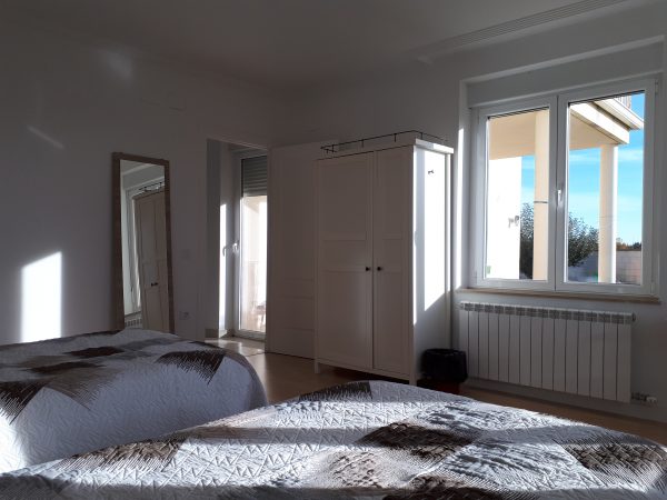 H2 – HABITACIÓN CUÁDRUPLE, PLANTA BAJA