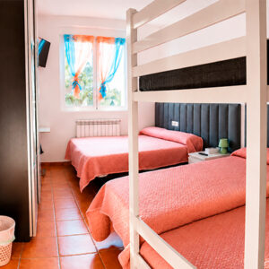 H4 – HABITACIÓN CUADRUPLE, PLANTA BAJA