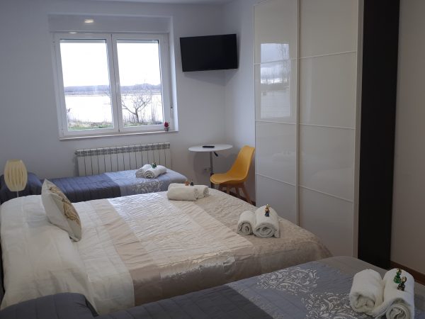 H5 – HABITACIÓN CUÁDRUPLE, PLANTA BAJA