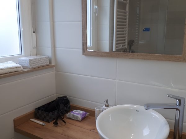H5 – HABITACIÓN CUÁDRUPLE, PLANTA BAJA