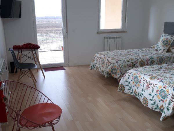 H9 – HABITACIÓN CUÁDRUPLE, CON TERRAZA