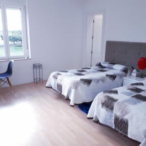 H2 – HABITACIÓN CUÁDRUPLE, PLANTA BAJA