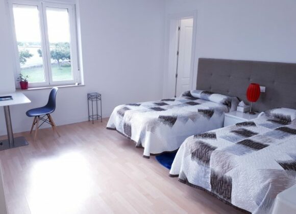 H2 – HABITACIÓN CUÁDRUPLE, PLANTA BAJA