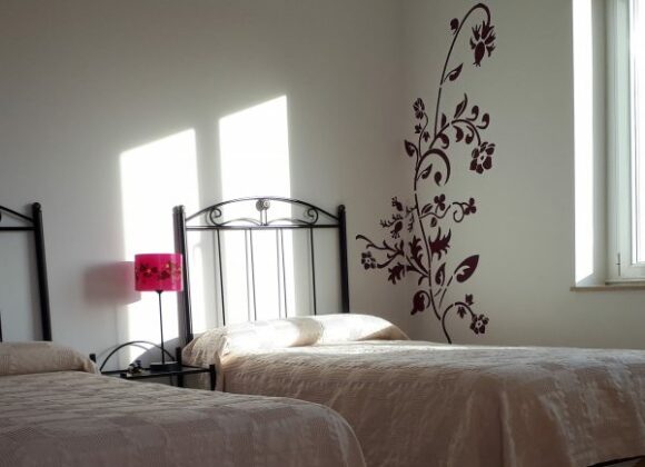 H7 – HABITACIÓN CUÁDRUPLE CON TERRAZA